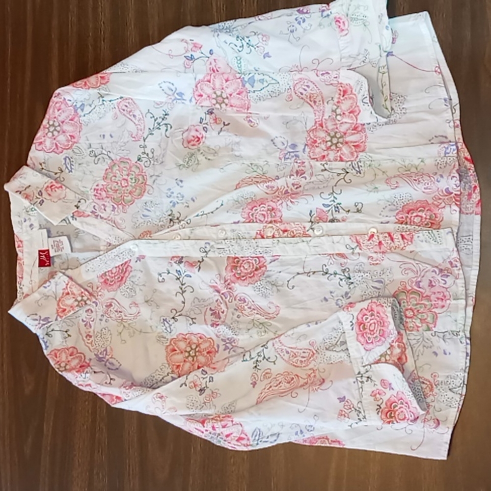 JM Brand Size 12 P Floral Long Sleeve Full Button Light Cotton Shirt w Embellish